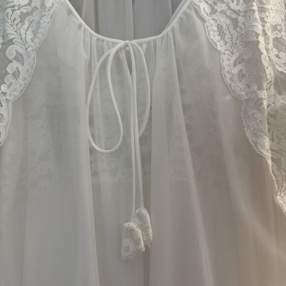 VTG Shadowline Peignoir Set Bridal Medium White Gown Nylon Double Chiffon Pearls - Picture 10 of 16
